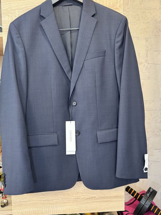 Sacou Calvin Klein nou cu eticheta marimea 50 navy blue