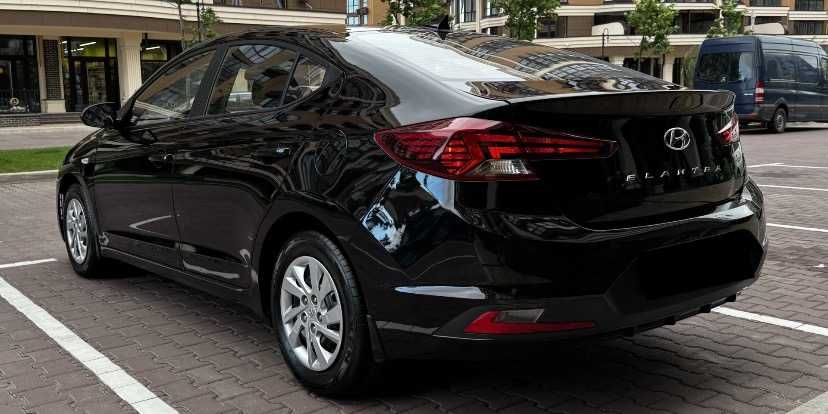 Hyundai Elantra 2019