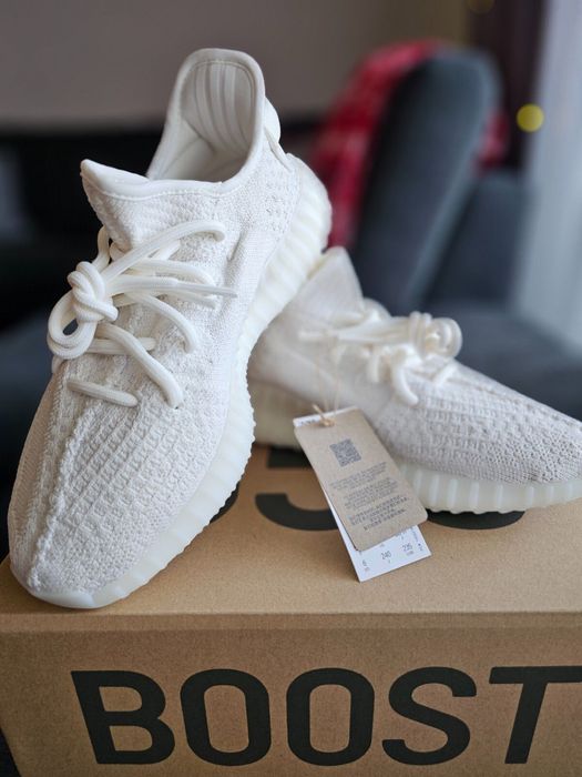 Yeezy boost negru *calitate premium* Full box*