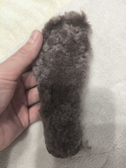 Продам детскую зимнюю обувь