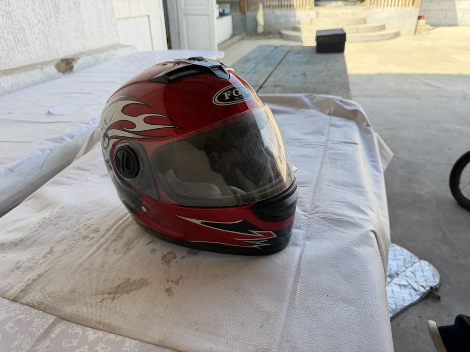 Продам Мотошлем 2 штуки