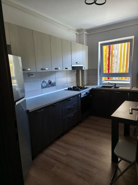 Închiriezi apartament modern cu doua camere , complet mobilat si utilat - zona Coresi
