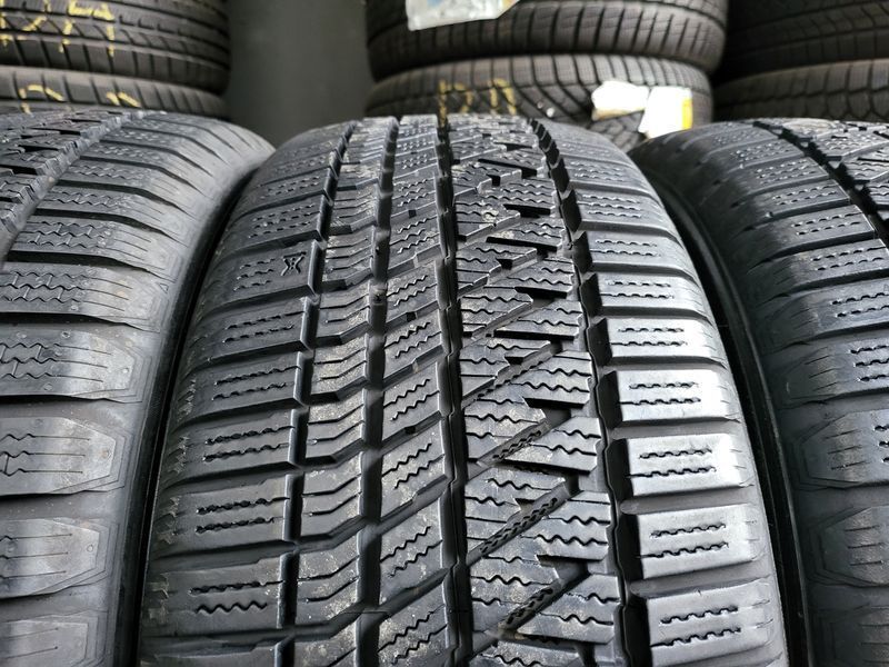 225/50/18 KUMHO 4бр