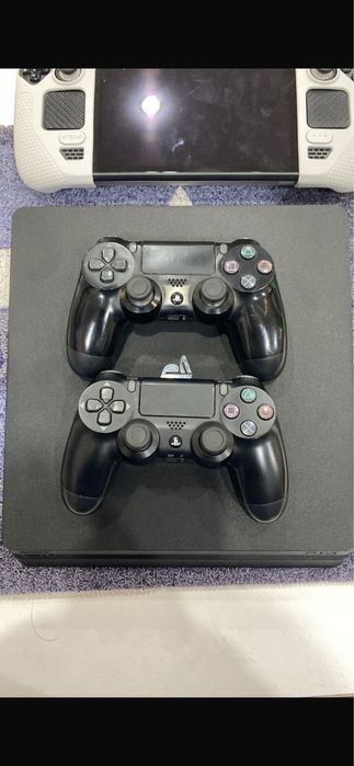 SonyPlayStation 4 Slim