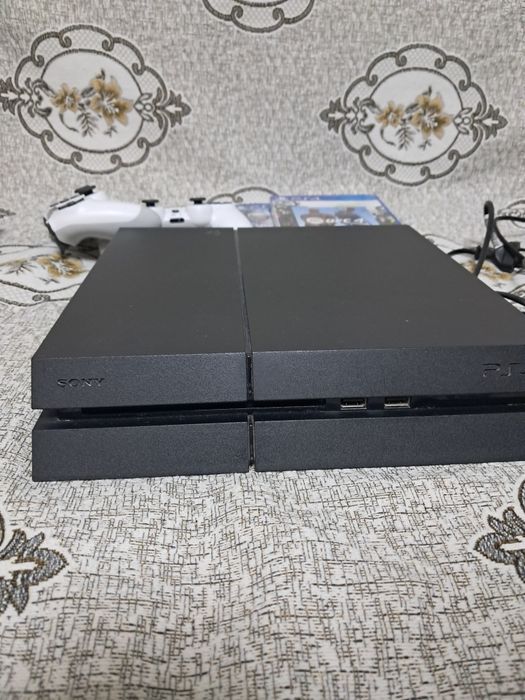 Playstation 4 fat б/у
