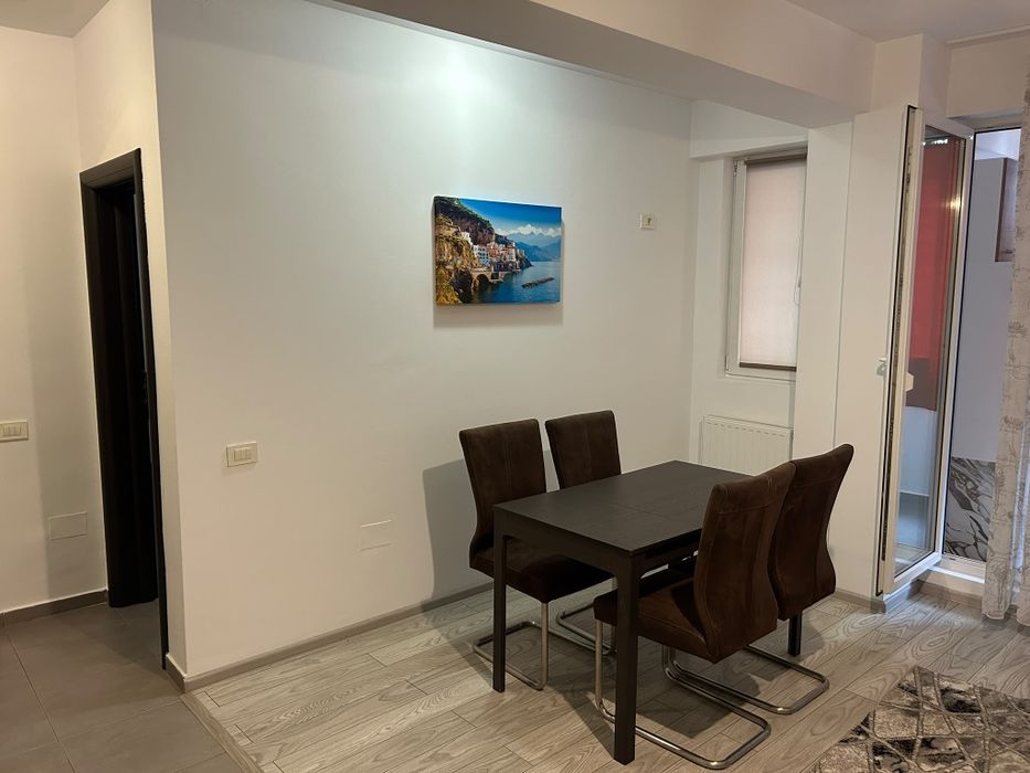 Închiriez apartament cu 2 camere in militari rezidence.