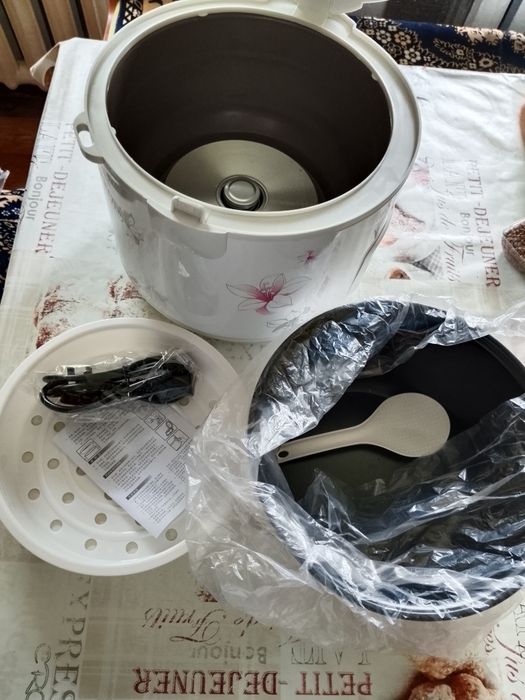 Продам рисоварку