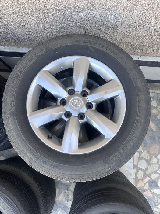 Lexus Balon p265/60 R18 Michelin