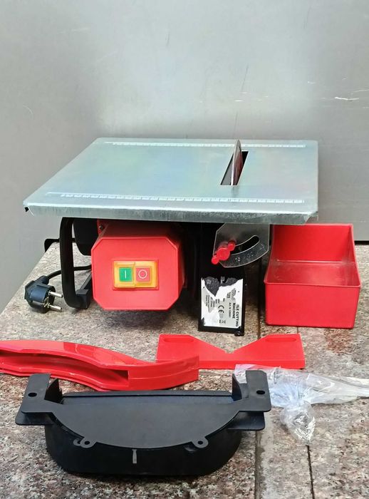 129991 Машина за плочки 600W ø180mm RD-ETC25