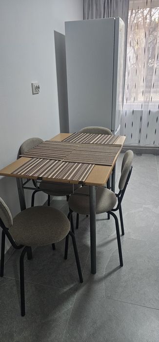 Apartament cu 2 camere de închiriat