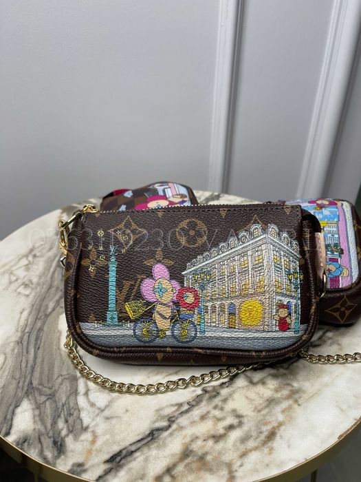 Geanta Min Louis Vuitton - Pochette Accesoires cu Imprimeuri
