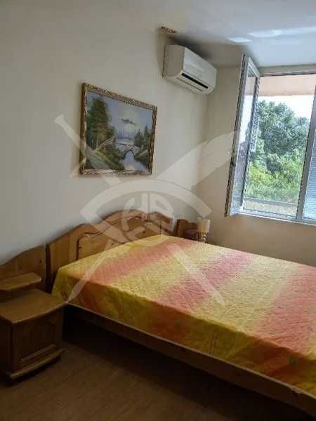 Продава се Многостаен апартамент в Пловдив, Кючук Париж - 100 кв.м за 2331 €/кв.м - Снимка #1