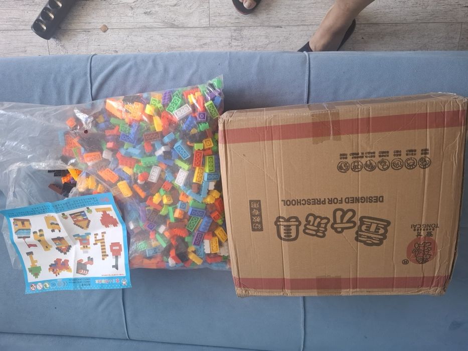 Продаю детский конструктор