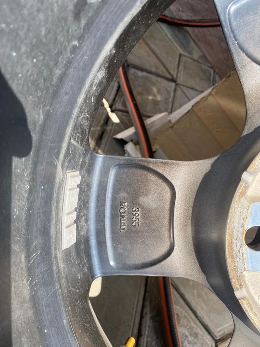 Комплект дисков с зимними шинами