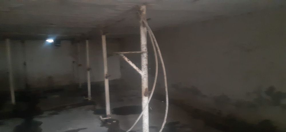 Vand spatiu industrial edilitar (fosta cantina)