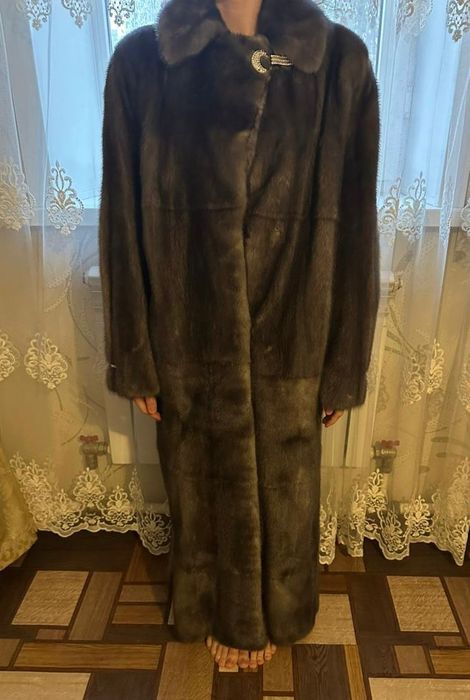 Шуба норковая. .