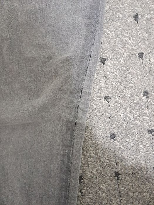 Blugi skinny cu talie înaltă