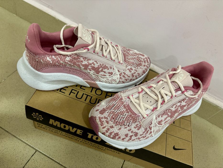 Дамски маратонки NIKE Superrep Go 3
