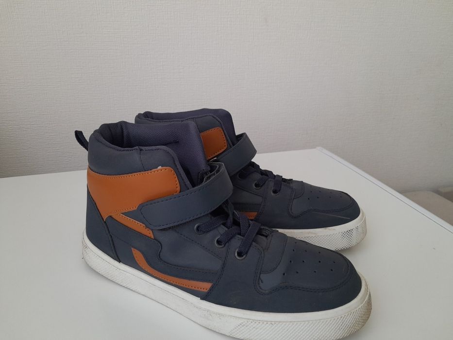 Ботинки демисезонные для мальчика 38 раз