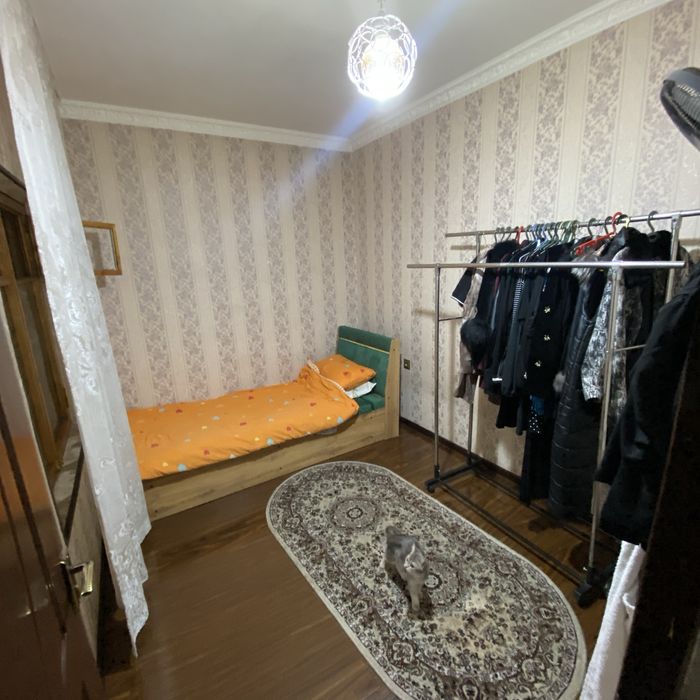 Ğuncha kotedj yarimi paqat 1chi etaj sotiladi