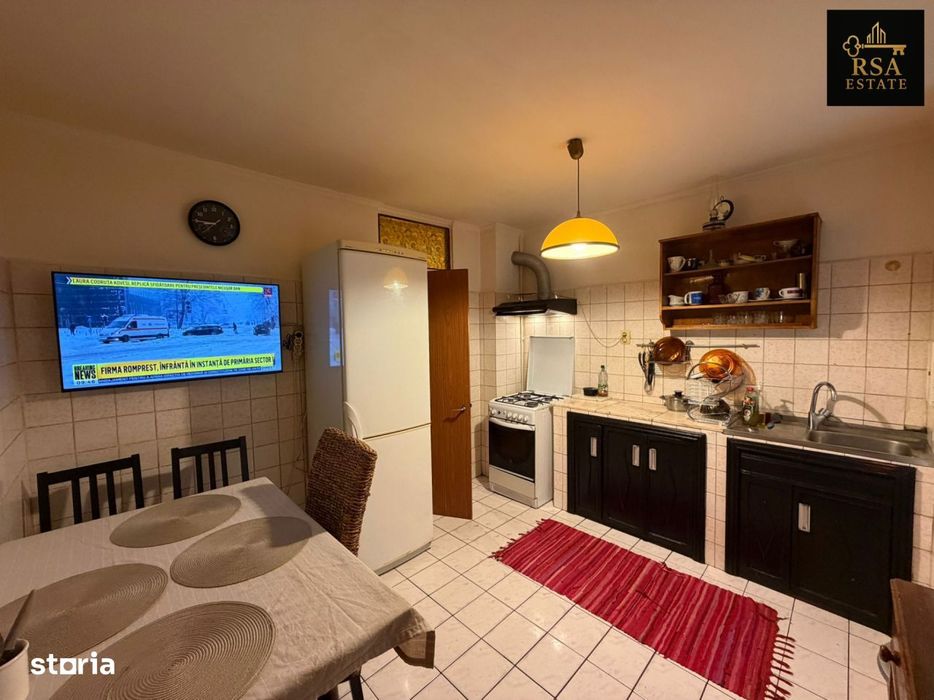 Apartament 3 camere de vanzare Nord Republicii Valcea, decomandat, 2 b — fotografia 3