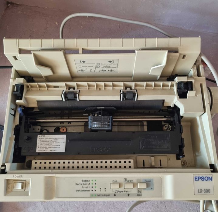 Imprimanta Epson LX 300