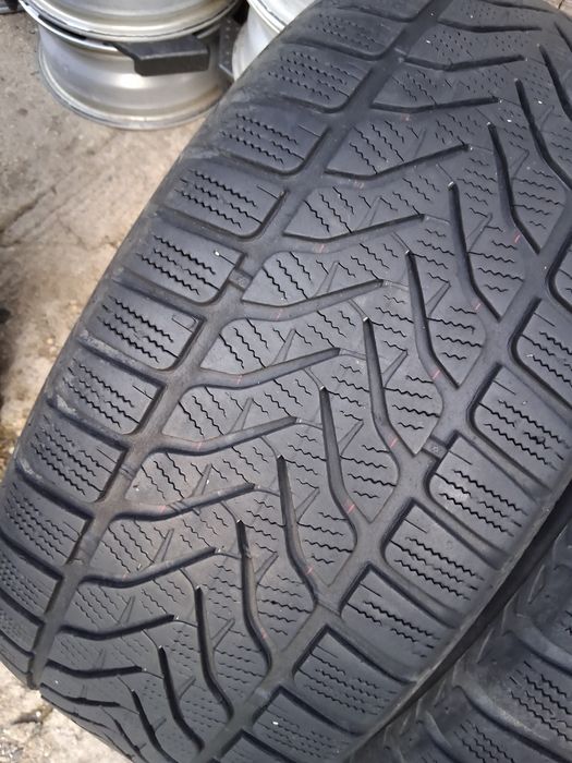 235 55 18 LASSA  4броя зимни