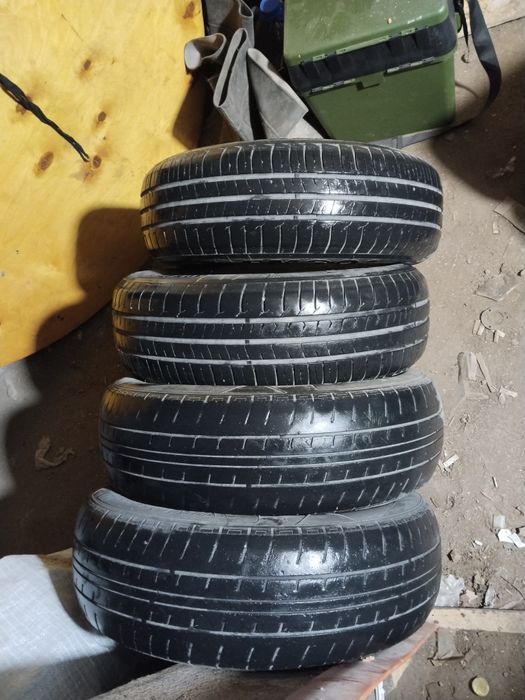 Продается шины летние