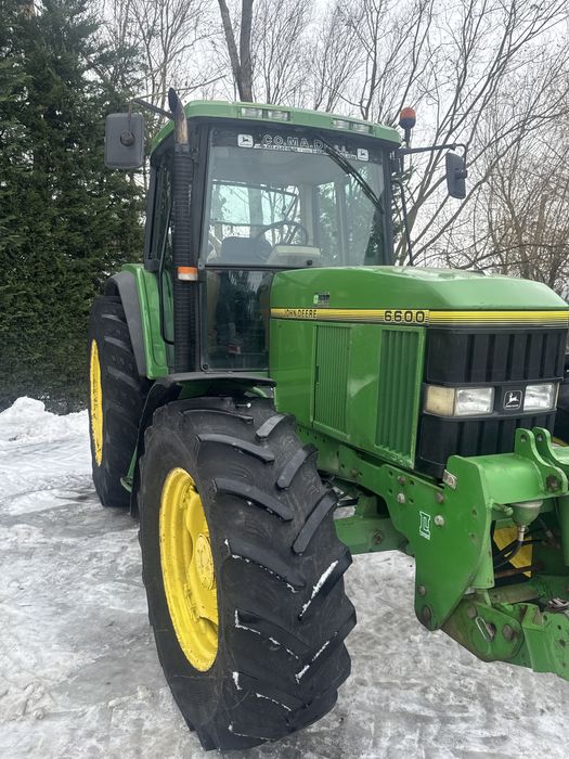 John Deere 110 cai  , Inversor, brate hidraulice frontal
