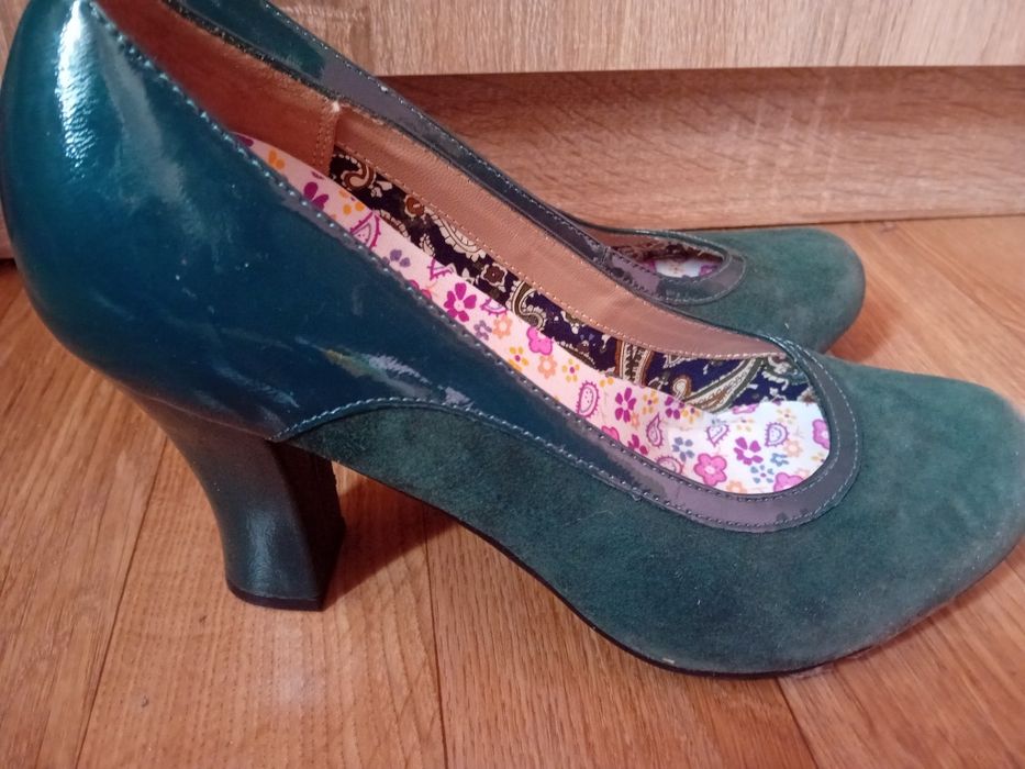 Зелени токчета..