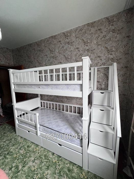 Rassiski yog'ochdan krovatlar