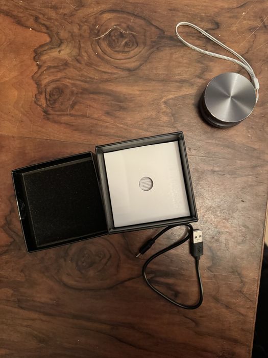 Малка блутут колонка