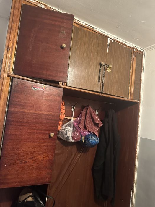 Шкафы и двери