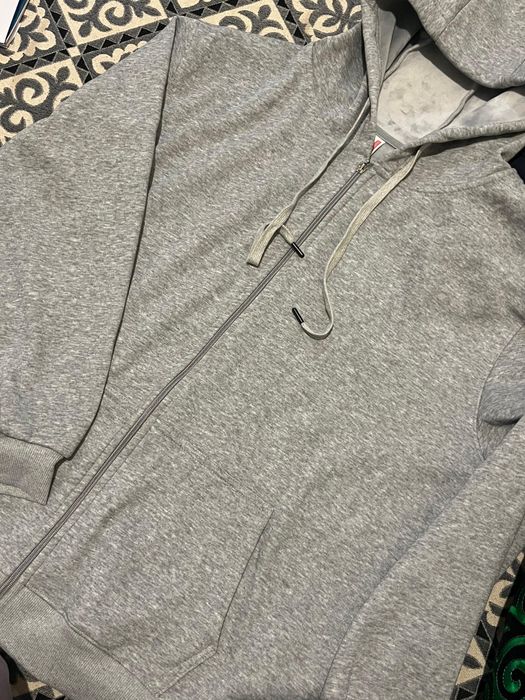 Кофта серая с принтом