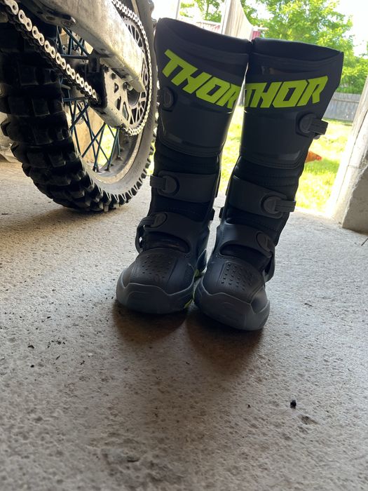 Ghete motocross thor marimea 40