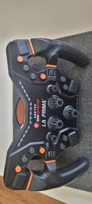 Volan asetek simracing La Prima