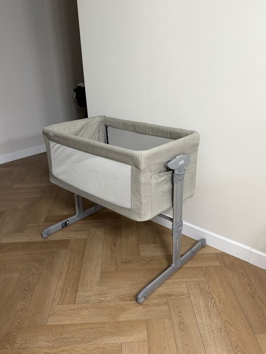 Продам приставную кроватку