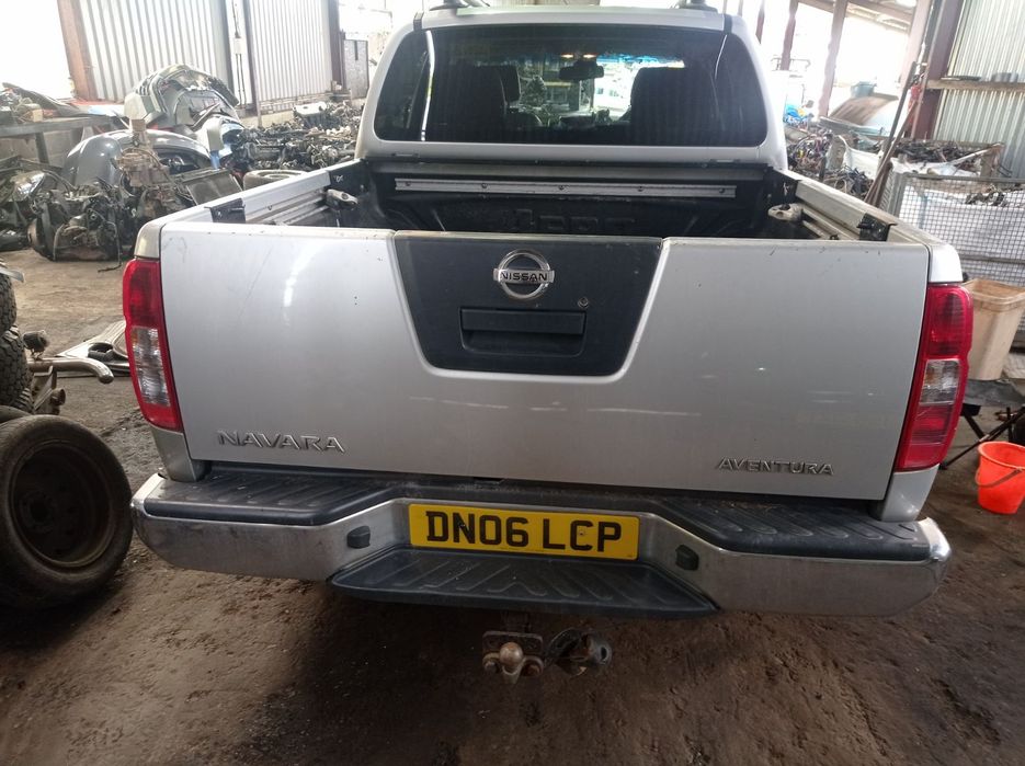 Nisan Navara 2.5 DCI 177kc 2007г