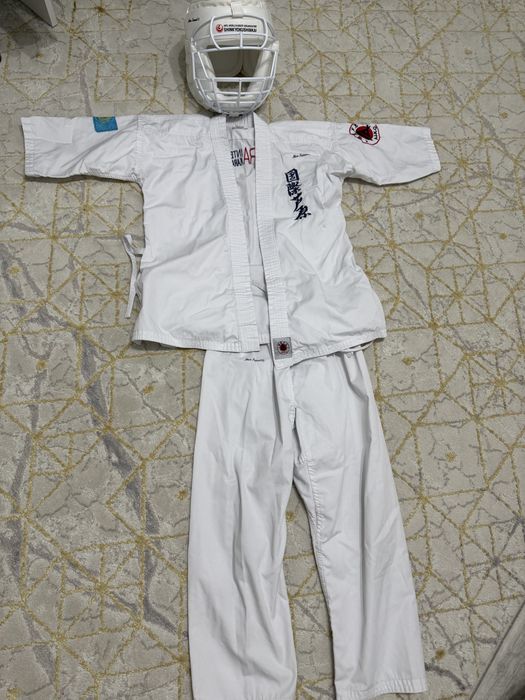 Продам форму, экипировку для каратэ