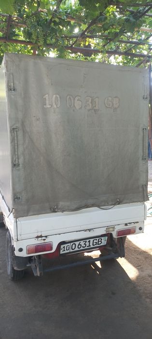 labo tent sotiladi