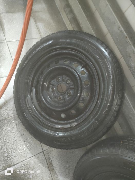 Продам летние шины с дисками