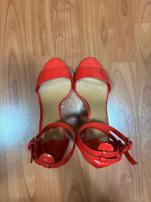 Sandale Stradivarius