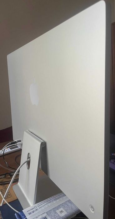 iMac 24" M1 / 16 GB RAM / 256 GB SSD + 1 TB HDD / Retina 4.5k