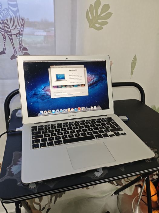 Macbook Air 13 A1466 Emc 2559 i5 / 4gb ddr3 / fara ssd