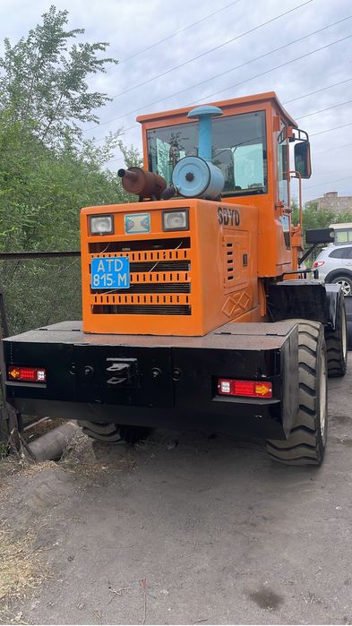 Продаю погрузчик ZL-30 2014г