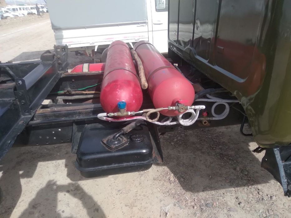 Zil holati yaxshi , katovkasi va matori zur, yaxshi sawlangan