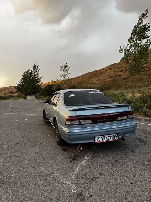 Nissan Maxima A32 3.0