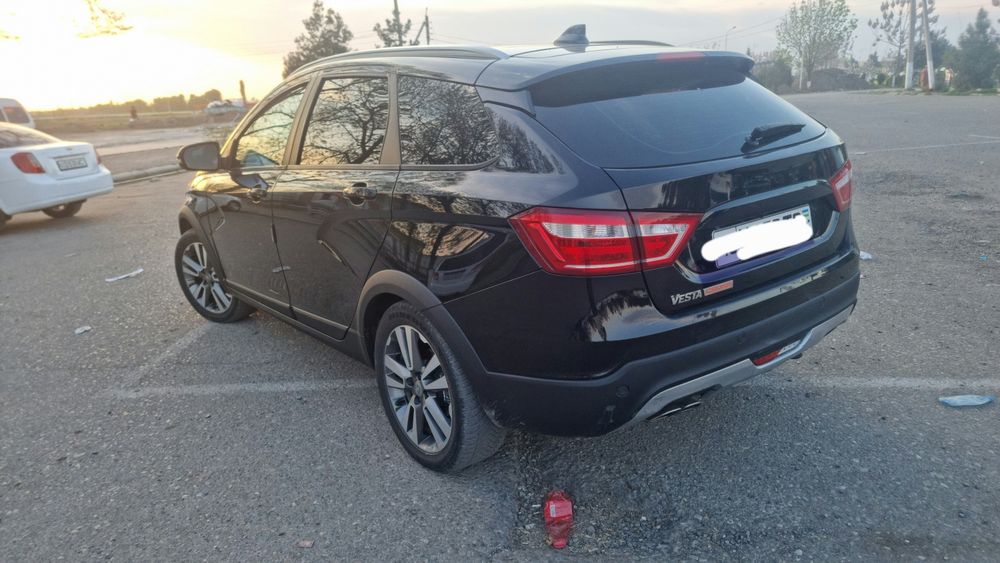 Lada vesta sw cross 1.6  variyator