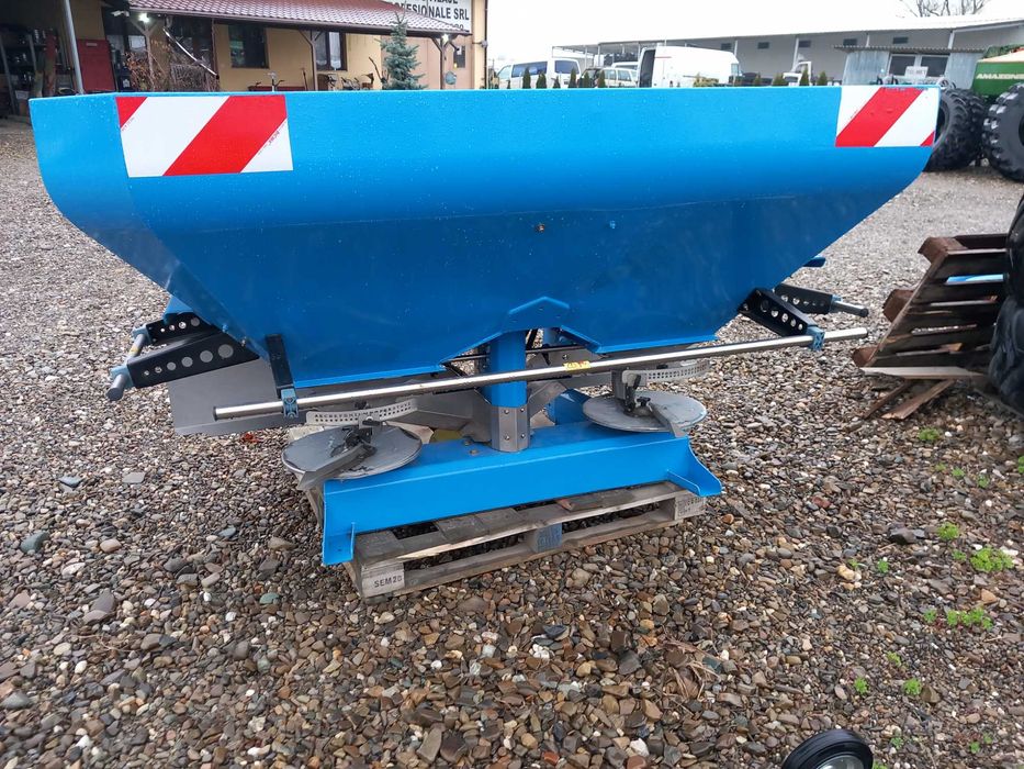 mig azot 1500 litri, masina imprastiat ingrasamant