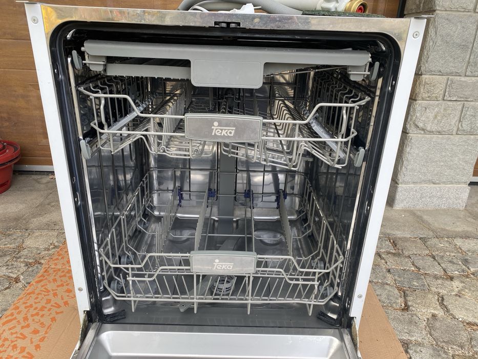 Съдомиялна машина Teka-за вграждане